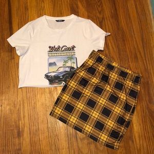 short sleeve crop top and skirt